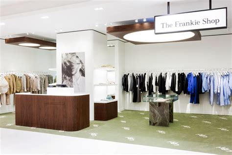 FRANKIE SHOP .